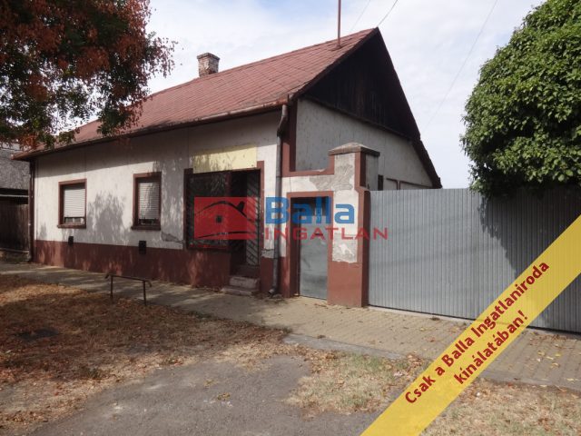 Eladó 160 m²-escsaládi ház Tiszakécske, Kőrösi utca: 46'500'000 Ft