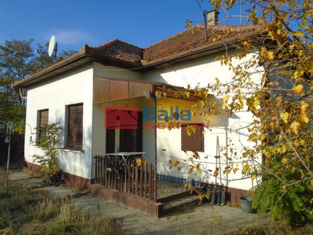Eladó 102 m²-escsaládi ház Tiszakécske, Kurázs utca: 27'900'000 Ft
