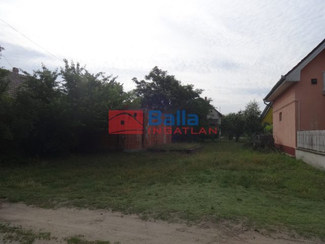 Eladó 402 m²-estelek Tiszakécske, Szúnyog utca: 15'500'000 Ft