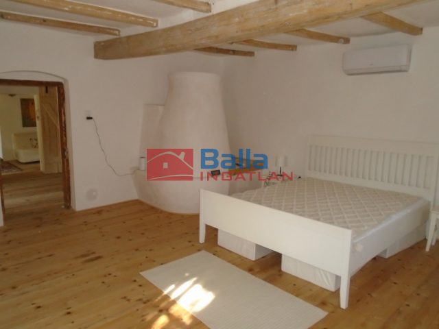 Eladó 70 m²-escsaládi ház Tiszaug, Petőfi Sándor út: 23'500'000 Ft
