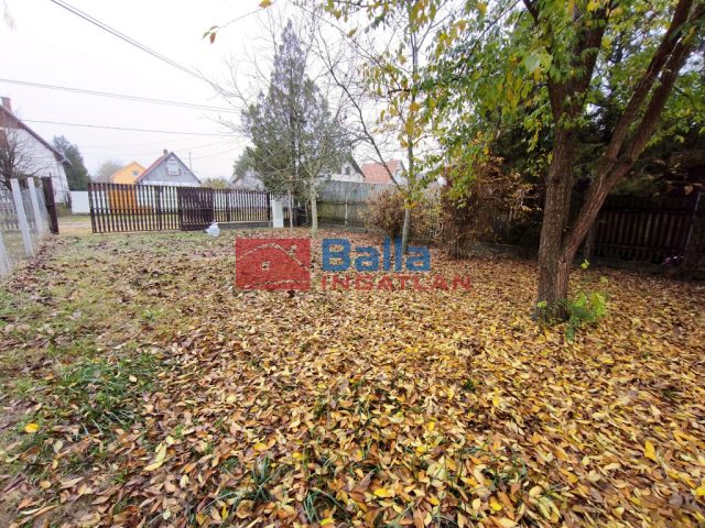 Eladó 250 m²-estelek Tóalmás, Strand utca: 11'900'000 Ft