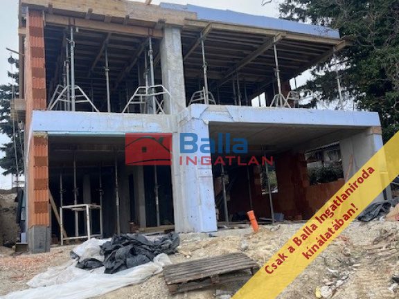 Eladó 110 m²-estársasházi lakás Törökbálint, Séta utca: 155'000'000 Ft