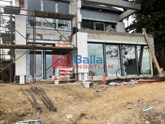 Eladó 110 m²-estársasházi lakás Törökbálint, Séta utca: 145'000'000 Ft