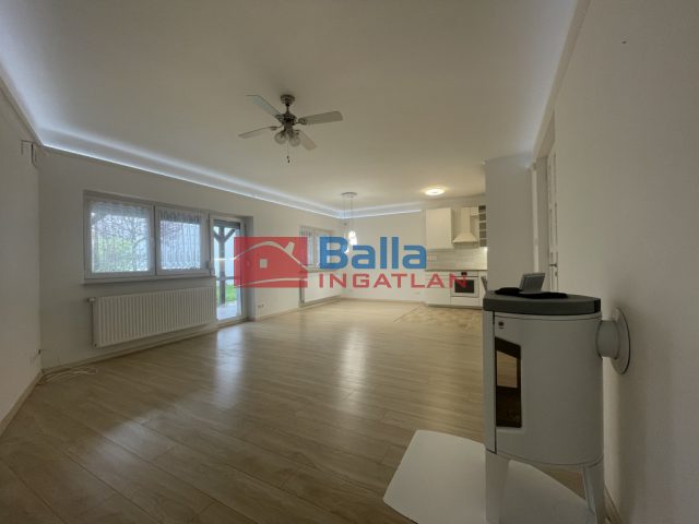 Kiadó 117 m²-essorház Vác, Eötvös utca: 450'000 Ft