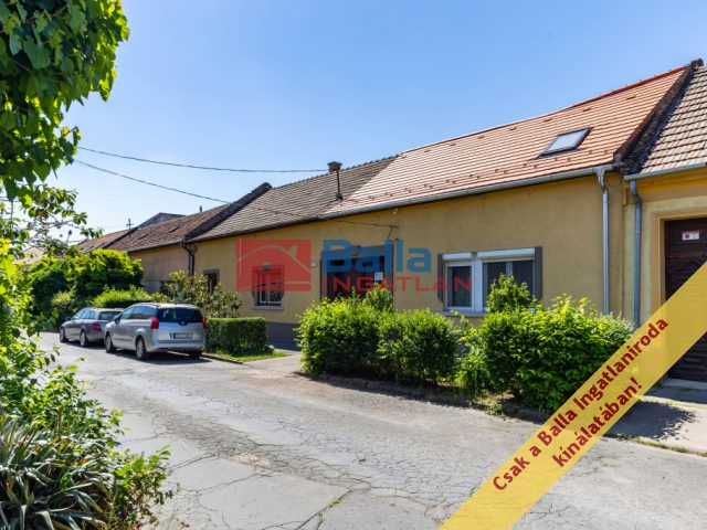 Eladó 159 m²-esházrész Vác, Hattyú utca utca: 83'000'000 Ft