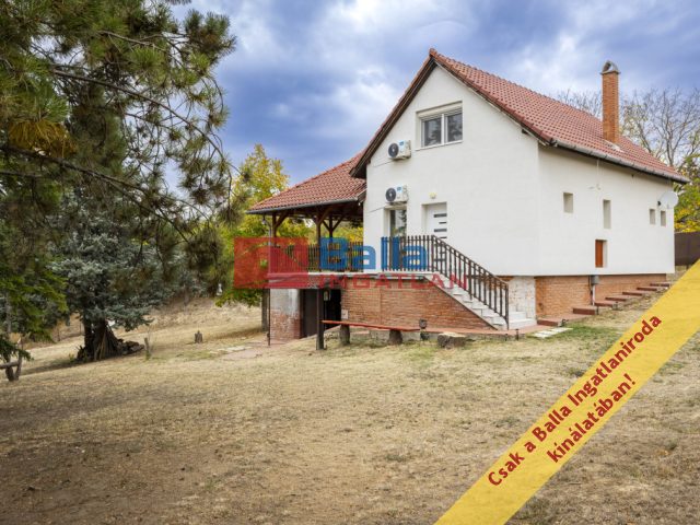 Eladó 110 m²-escsaládi ház Vác, Vizipipa köz: 118'000'000 Ft