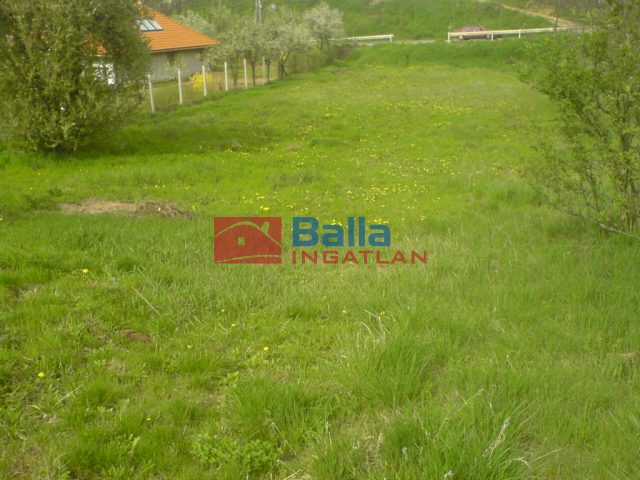 Eladó 1967 m²-estelek Valkó, Széchenyi utca: 12'900'000 Ft