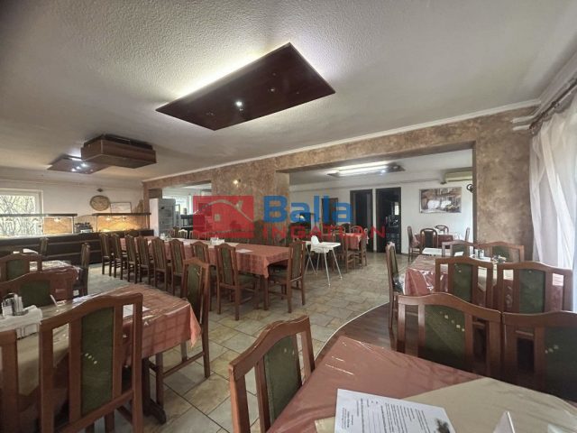 Eladó 395 m²-escsaládi ház Vecsés, Üzlethelyiség + Lakás: 199'000'000 Ft