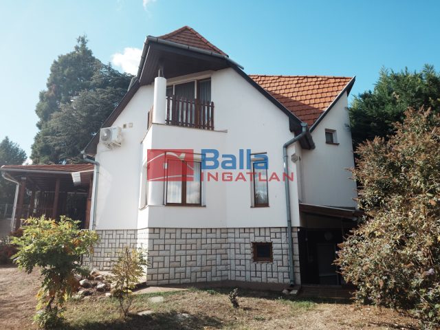 Eladó 150 m²-escsaládi ház Velence (Velence) , Bogrács utca: 139'000'000 Ft