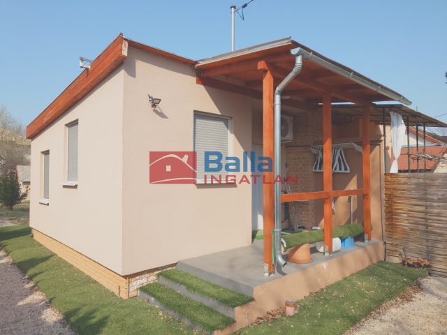 Eladó 29 m²-esüdülő Velence (Velence) , Hajó utca: 29'900'000 Ft