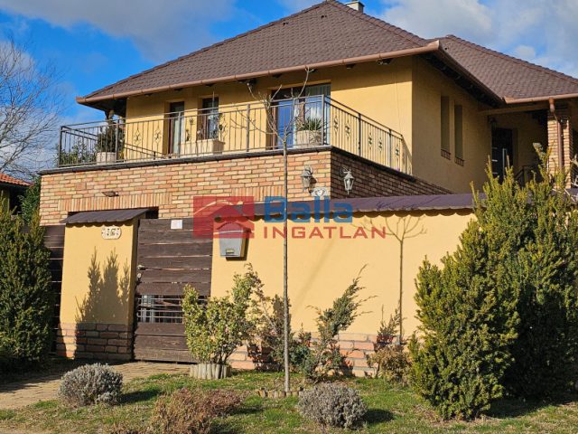 Eladó 140 m²-escsaládi ház Veresegyház, Öreghegy: 149'900'000 Ft