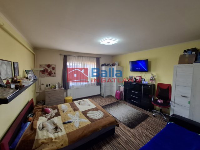 Eladó 150 m²-escsaládi ház Veresegyház, Petőfi utca: 94'500'000 Ft