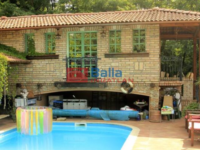 Eladó 1030 m²-estelek Veresegyház, Zivatar utca: 82'000'000 Ft